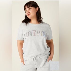 PINK Victoria’s Secret t shirt